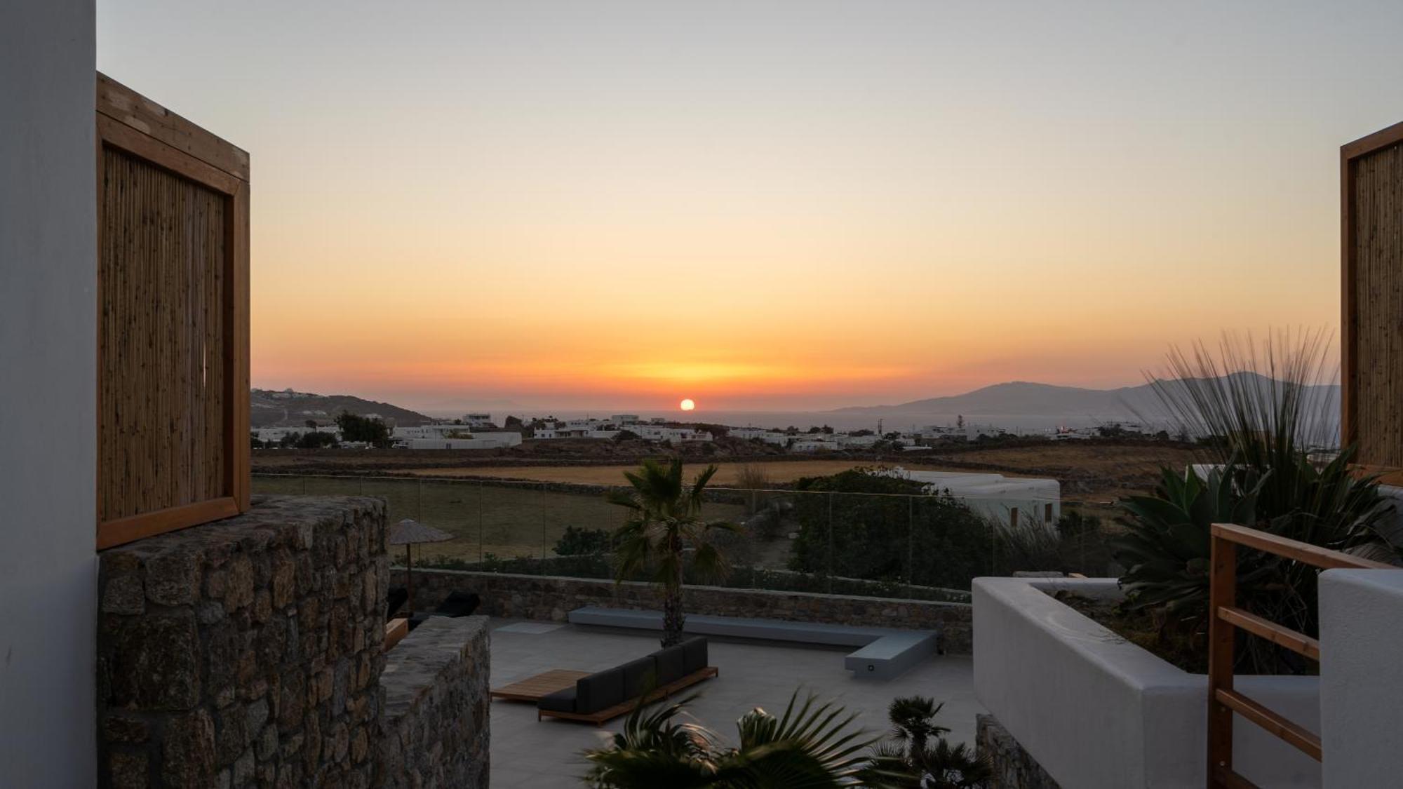 Regency Sunset Suites Mykonos Town Exterior photo